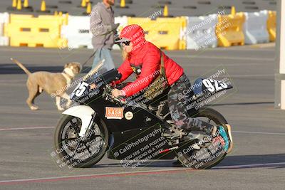 media/Nov-28-2022-Moto Forza (Mon) [[c5a51e62ca]]/Around the Pits/